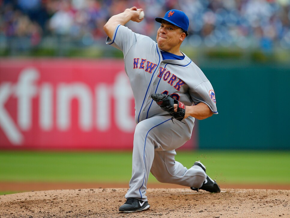 Bartolo Colon relaxed on a boat with a beer