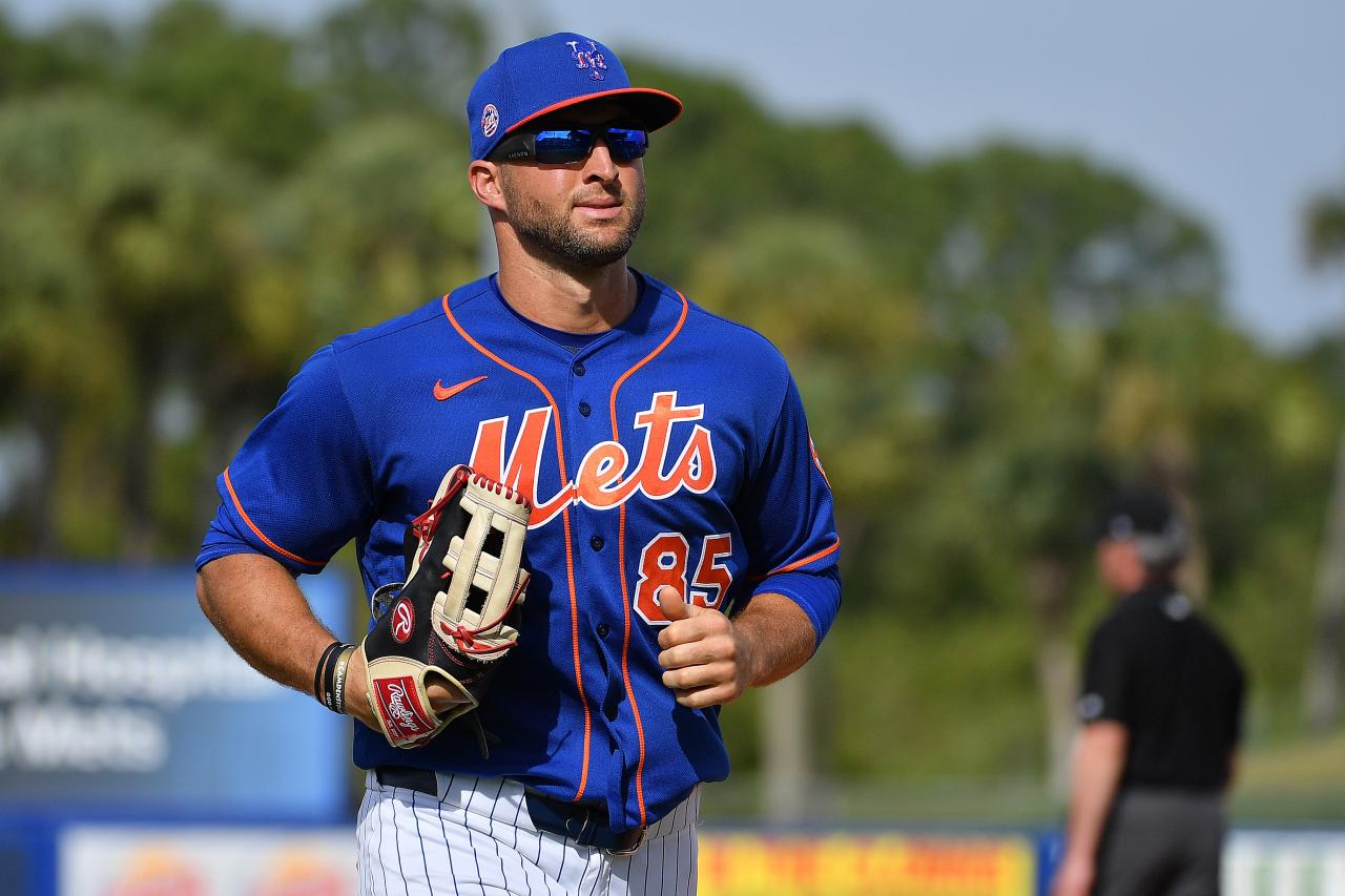 Jose Canseco can help Tim Tebow hit 40 major league homers, says