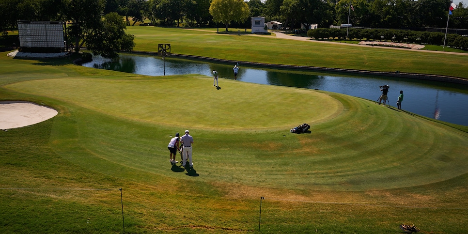 /content/dam/images/golfdigest/fullset/2020/06/colonial-2020-18th-green-sunday-empty.jpg