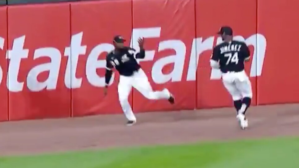 White Sox outfielder Luis Robert hit a home run while falling down