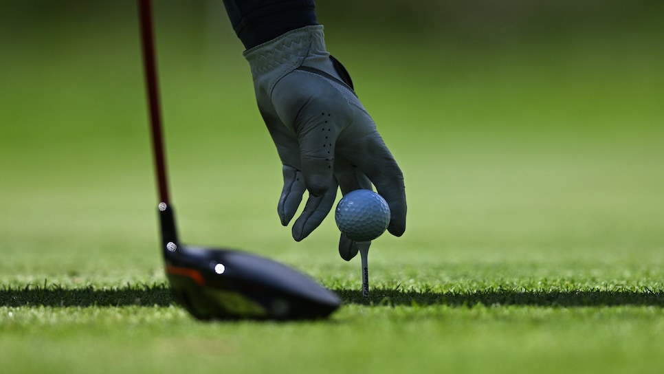 Current golf balls to be banned across pro and amateur game