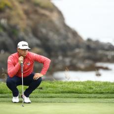 PEBBLE BEACH, CALIFORNIA - JUNE 16: Gary Woodland of the United States lines up a putt on the fifth green during the final round of the 2019 U.S. Open at Pebble Beach Golf Links on June 16, 2019 in Pebble Beach, California. (Photo by Ezra Shaw/Getty Images)