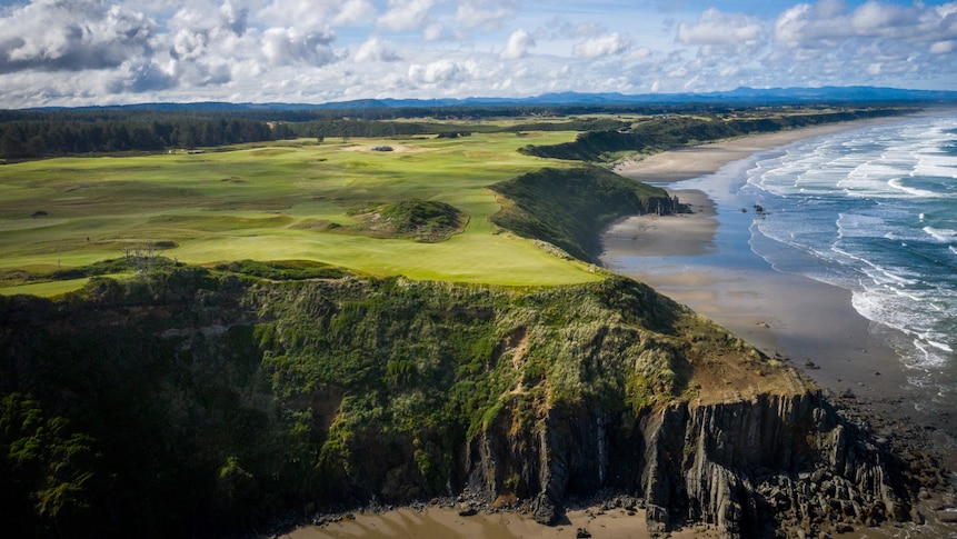 Sheep Ranch, now the fifth 18-hole course at Bandon Dunes, opened in May, and boasts nine green complexes along the Pacific Ocean, and has double the amount of ocean acreage than the other four 18-hole courses combined. Bill Coore and Ben Crenshaw designed Sheep Ranch, which was previously an unkept 13-hole routing done by Tom Doak and Jim Urbina in the early 2000s. 