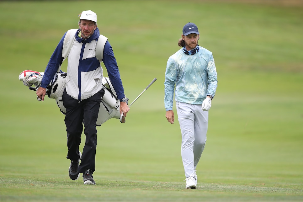 Cold Weather Golf Attire: Tips and What to Dress in the Course