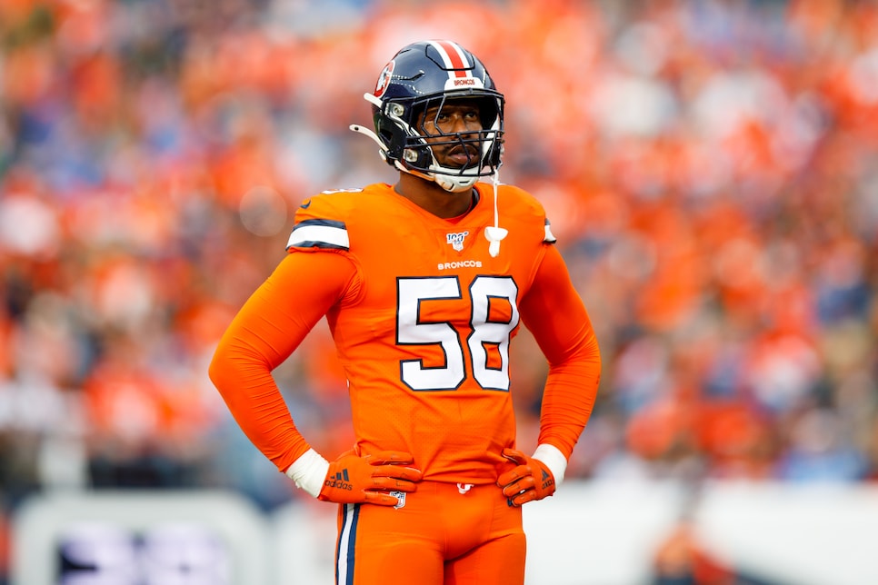 Von Miller Broncos Color Rush  Denver broncos, Denver broncos logo, Von  miller broncos