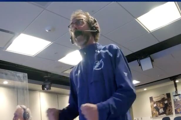 The Tampa Bay Lightning play-by-play guy losing his mind as they win the  Stanley Cup is the best hockey call since that one about the miracles |  This is the Loop |