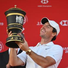 Rory McIlroy of Northern Ireland holds the trophy after winning the WGC-HSBC Champions golf tournament in Shanghai on November 3, 2019. (Photo by HECTOR RETAMAL / AFP) (Photo by HECTOR RETAMAL/AFP via Getty Images)
