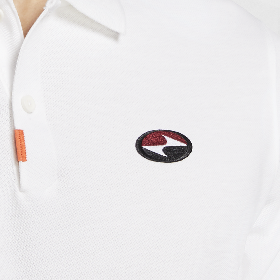 /content/dam/images/golfdigest/fullset/2020/09/x-br/14/20200914-Tiger-Woods-Nike-yin-yang-polo2.PNG
