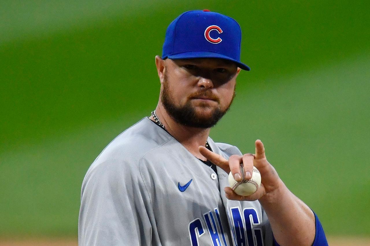 Jon Lester buys Chicago fans thousands of beers