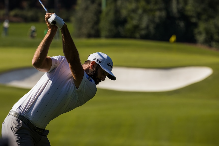 A distinct swing characteristic: Johnson’s bowed wrist