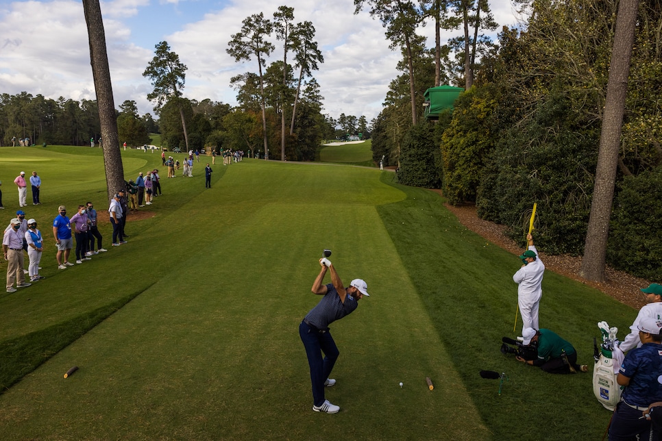 /content/dam/images/golfdigest/fullset/2020/11/BW_2020Masters_Sunday_111520_2121.jpg