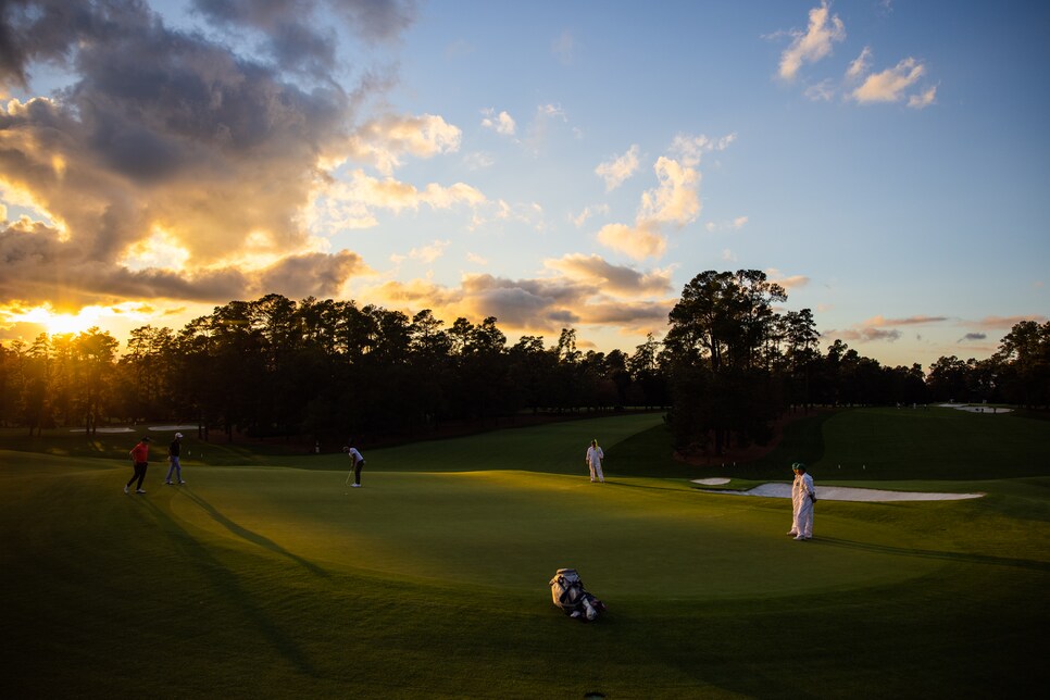 /content/dam/images/golfdigest/fullset/2020/11/BW_2020Masters_Thursday_111220_2337.jpg