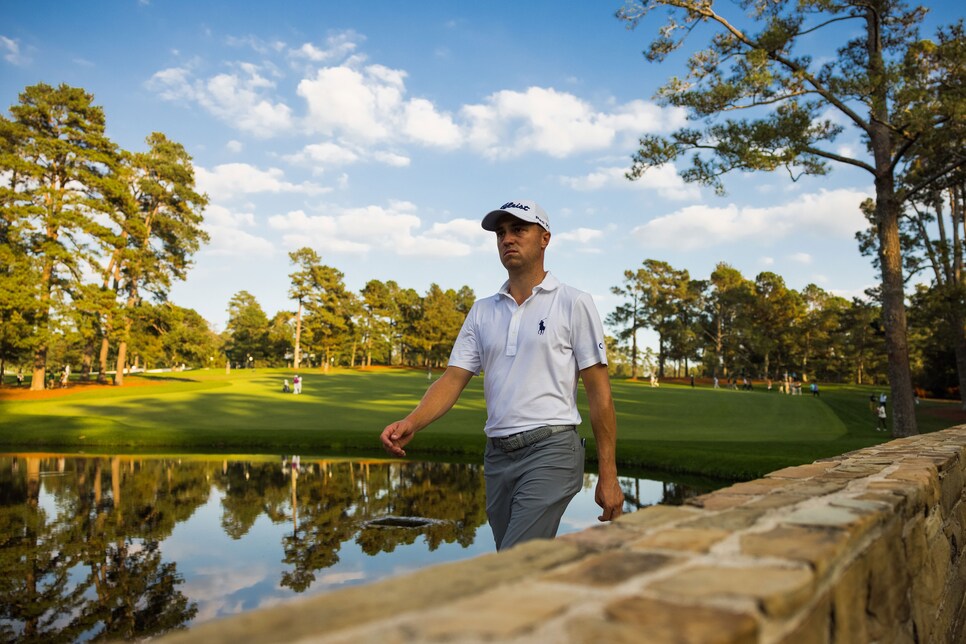 /content/dam/images/golfdigest/fullset/2020/11/masters-2020-essay-sat-pm-justin-thomas-15-bridge-walton.jpg