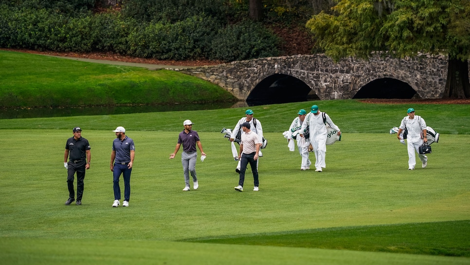 /content/dam/images/golfdigest/fullset/2020/11/masters-2020-practice-tuesday-mickelson-johnson-schauffele.jpg