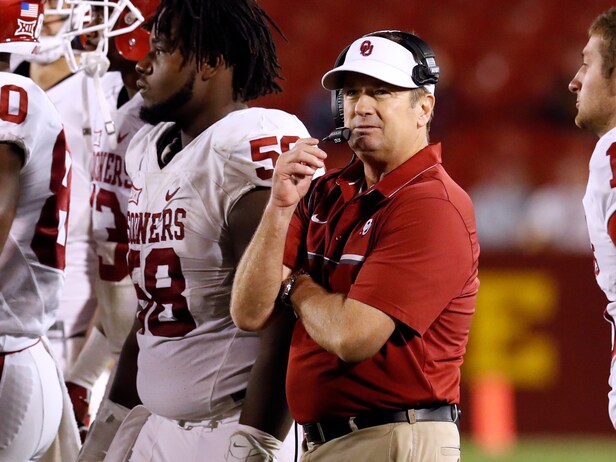 Bob Stoops is coaching at Oklahoma this week. Wait, what? | Golf News ...