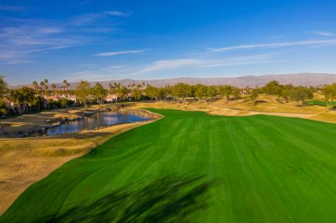 This hole at PGA West shows how par 5s can still test the pros