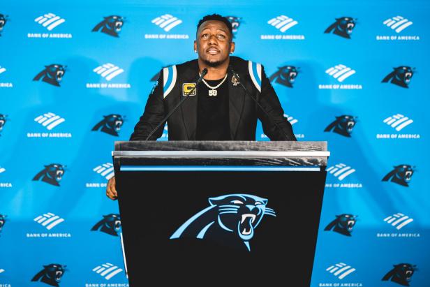 Thomas Davis won't play for Panthers in 2019