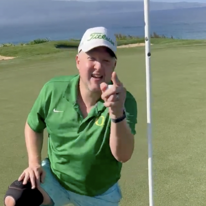 Man makes hole-in-one on par 4 at Kapalua, immediately—and somewhat appropriately—taunts Dustin Johnson