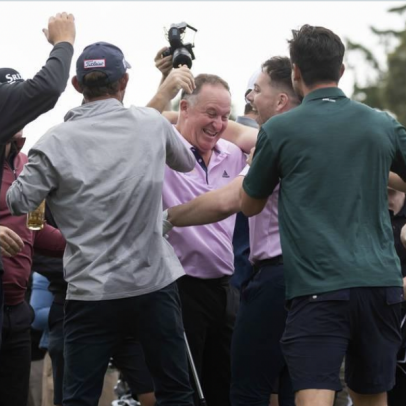 Former New Zealand Prime Minister John Key makes hole-in-one with cameras rolling, becomes instant golf legend