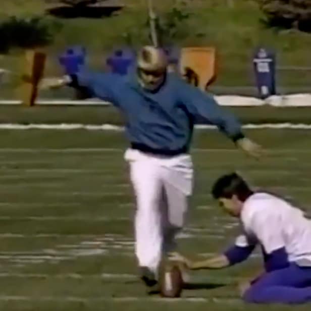 john-daly-kicking-50-yard(!)-field-goals-is-the-video-you-didn’t-know-you-needed-to-see