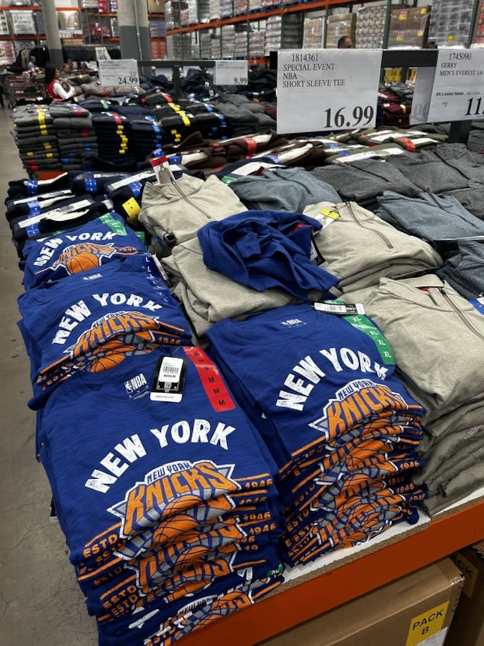 https://www.golfdigest.com/content/dam/images/golfdigest/fullset/2021/241015-costco-knicks.jpg