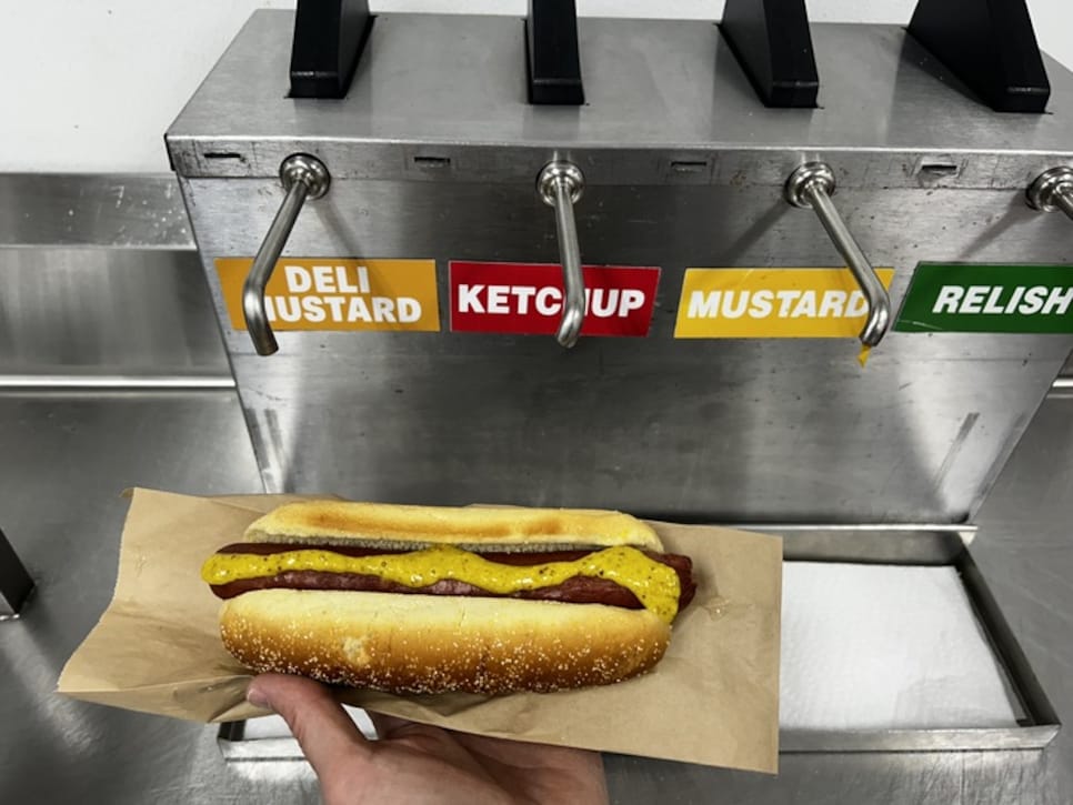 /content/dam/images/golfdigest/fullset/2021/260428-grind-hot-dog.jpg
