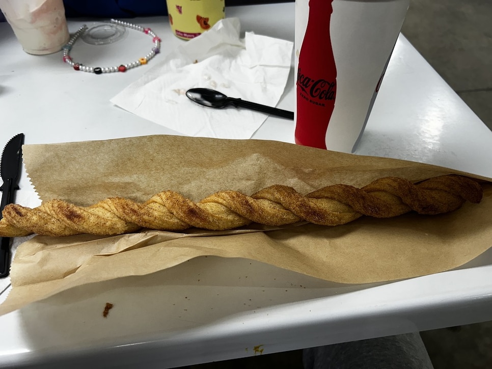 /content/dam/images/golfdigest/fullset/2021/260928-grind-churro.jpg