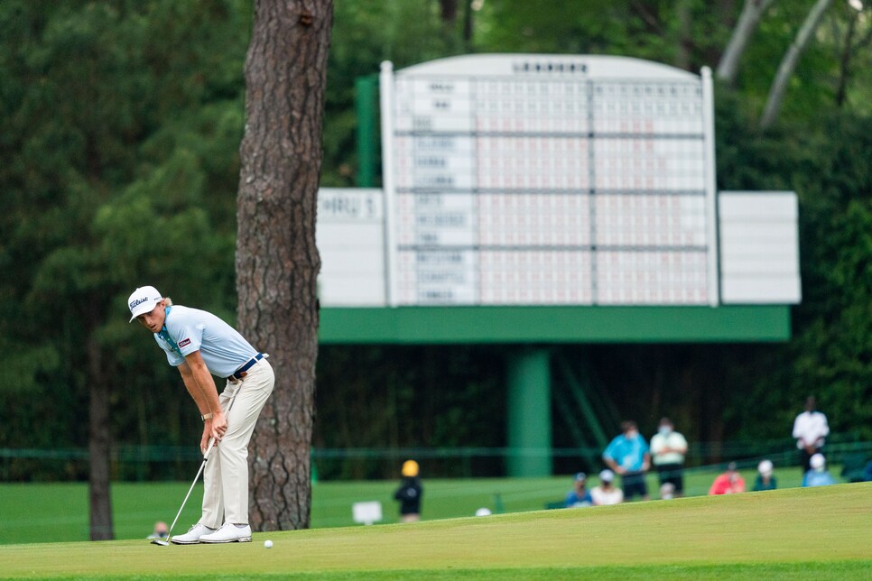 /content/dam/images/golfdigest/fullset/2021/4/will-zalatoris-masters-2021-saturday-bent-over-scoreboar.jpg