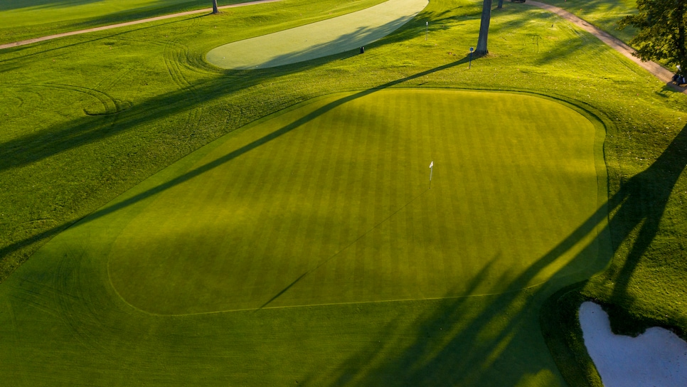 /content/dam/images/golfdigest/fullset/2021/5/aronimink 6 overhead DJI_0128.jpg