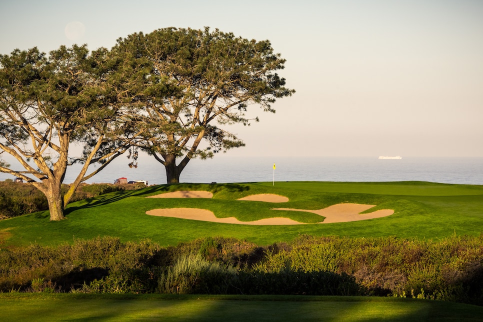 /content/dam/images/golfdigest/fullset/2021/6/GD0521_FEAT_TORREYPINES_03.jpg