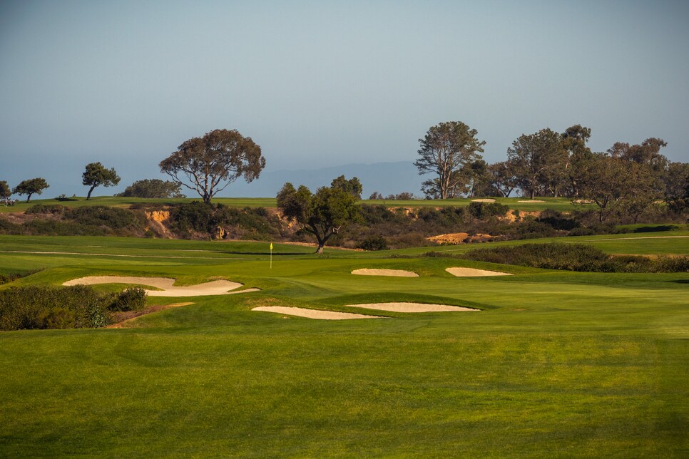 /content/dam/images/golfdigest/fullset/2021/6/GD0521_FEAT_TORREYPINES_09.jpg