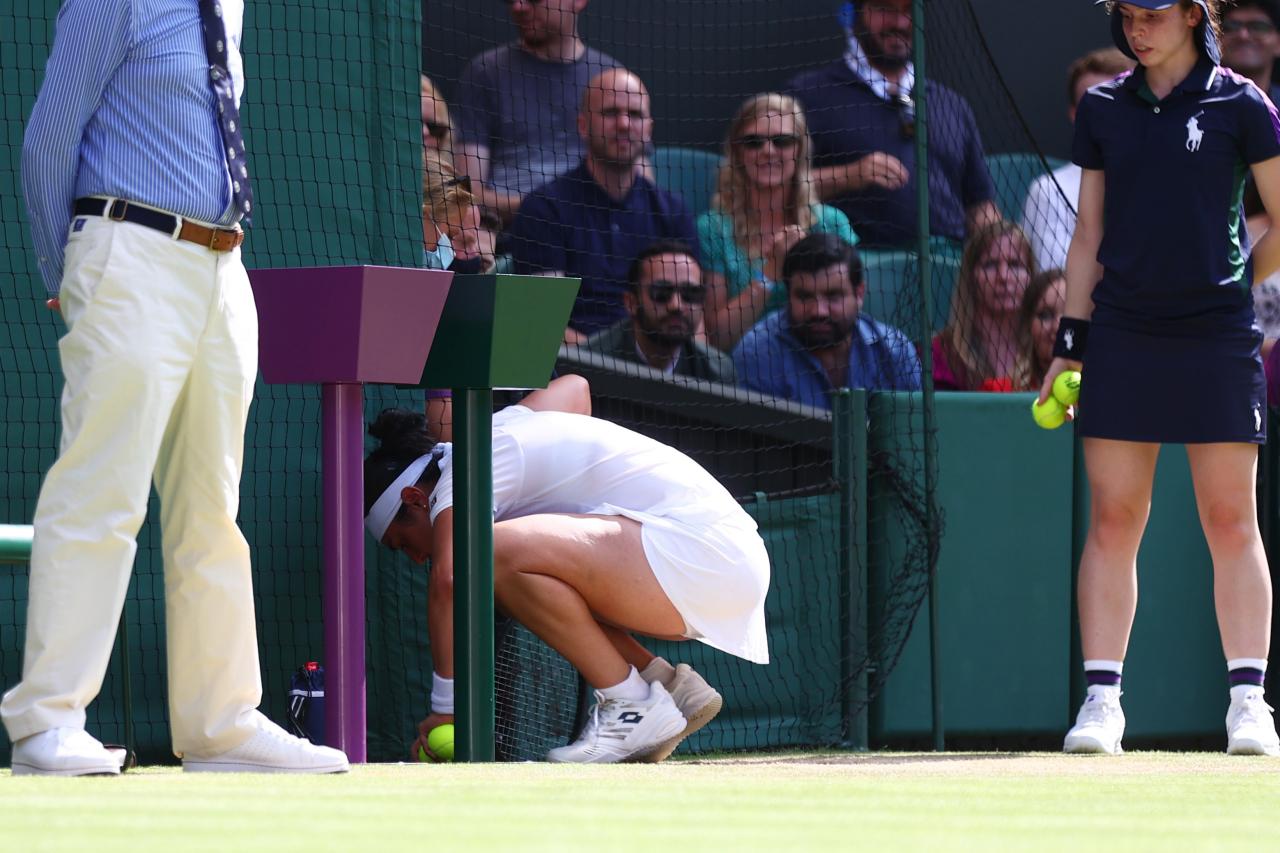 Ons Jabeur 'kicked off court' as Wimbledon outfit furore rocks women's final