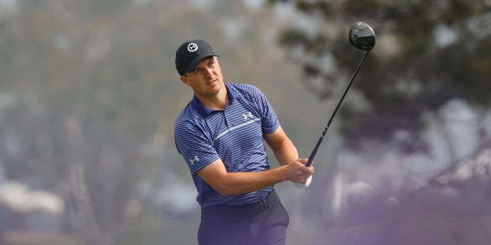SAN DIEGO, CALIFORNIA - JUNE 14: Jordan Spieth of the United States plays his shot from the fifth tee during a practice round prior to the start of the 2021 U.S. Open at Torrey Pines Golf Course on June 14, 2021 in San Diego, California. (Photo by Ezra Shaw/Getty Images)