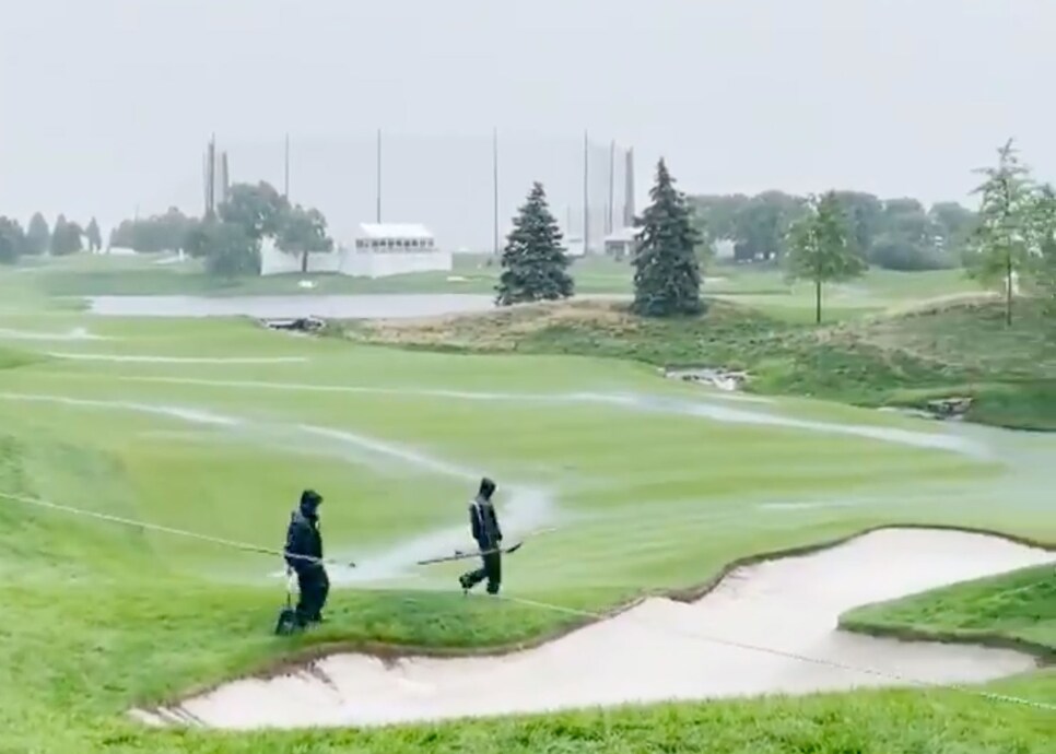 /content/dam/images/golfdigest/fullset/2021/8/northern-trust-wet-weather-screen-shot.jpg