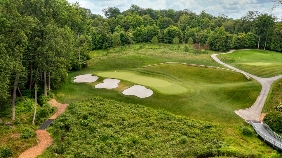 /content/dam/images/golfdigest/fullset/2021/9/Caves Valley Hole 12 HDR.jpg