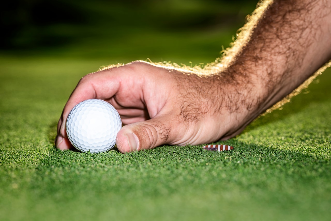 How to cheat at golf | Golf News and Tour Information | GolfDigest.com