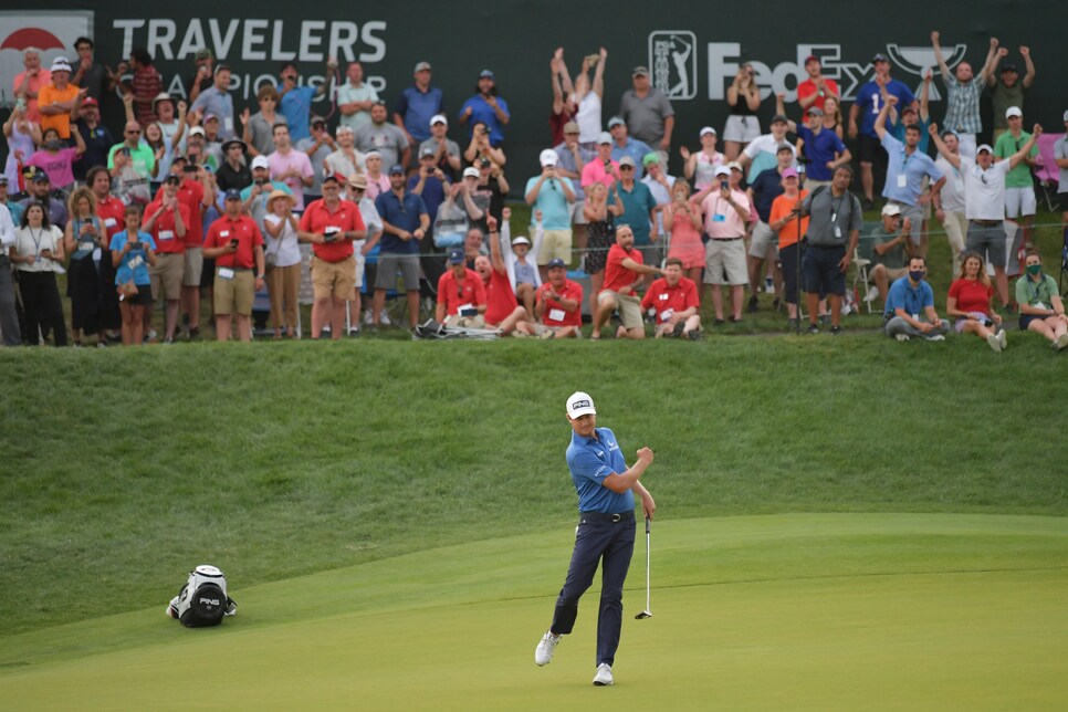 Travelers championship cheap sunday tee times