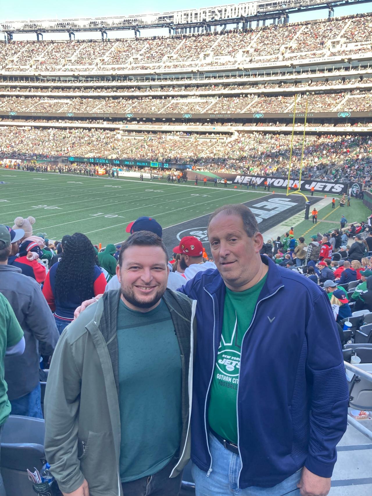 I went to yesterday's Jets game and all I got was a loss and almost kicked  out of the stadium, This is the Loop