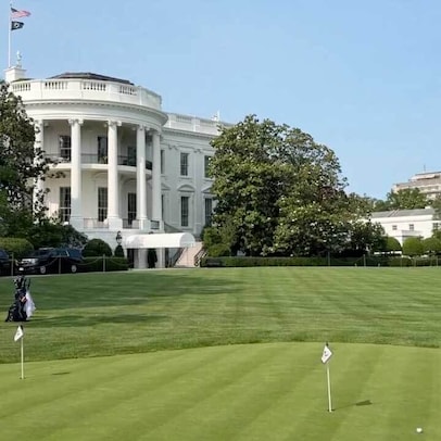 Scottie Scheffler’s all-time dad moment, Bryson DeChambeau’s White House wedge display and a standup comedian helps win a major