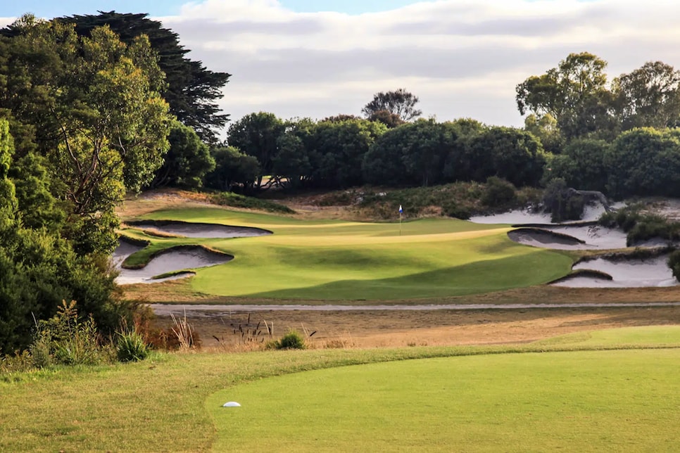 geoff-ogilvy-is-right-at-home-playing-royal-melbourne-for-the-sandbelt