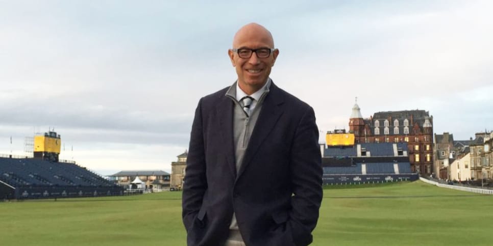 /content/dam/images/golfdigest/fullset/2022/1/tim-rosaforte-st-andrews.jpg