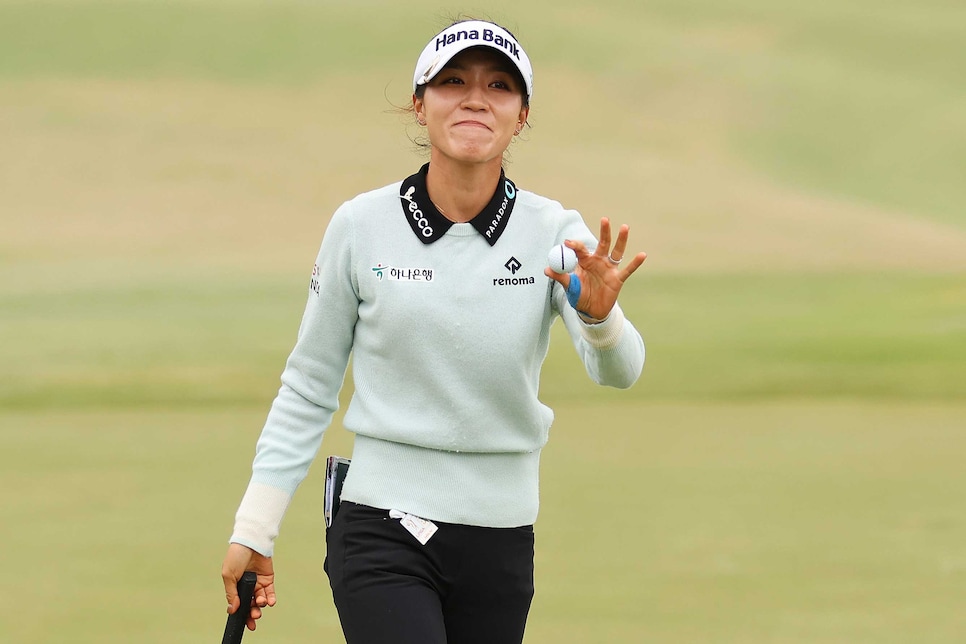 NAPLES, FLORIDA - NOVEMBER 20: Lydia Ko of New Zealand celebrates on the 18th green after winning the 2022 CME Group Tour Championship at Tiburon Golf Club on November 20, 2022 in Naples, Florida. (Photo by Michael Reaves/Getty Images)