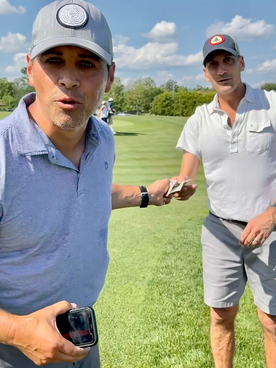 /content/dam/images/golfdigest/fullset/2022/2/Joe-Sam.jpg