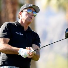 LA QUINTA, CALIFORNIA - JANUARY 21: Phil Mickelson plays his shot from the first tee during the first round of The American Express tournament on the Jack Nicklaus Tournament Course at PGA West on January 21, 2021 in La Quinta, California. (Photo by Harry How/Getty Images)