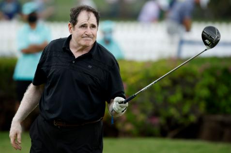 Hollywood actor Richard Kind explains how working in front of the camera comes in handy playing golf