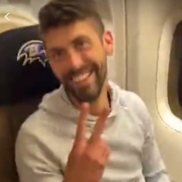 Justin Tucker makes fun of Russell Wilson airplane workout meme after TNF  win - DraftKings Network