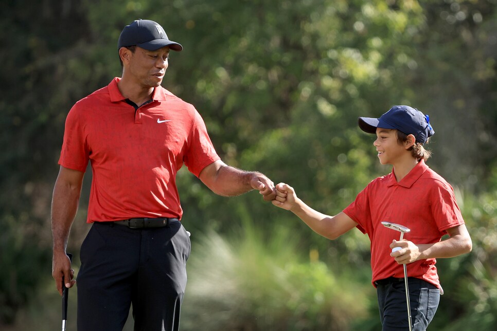 Tiger Woods' Son Charlie Had A Wild Interaction With Overzealous Fans On  The Golf Course