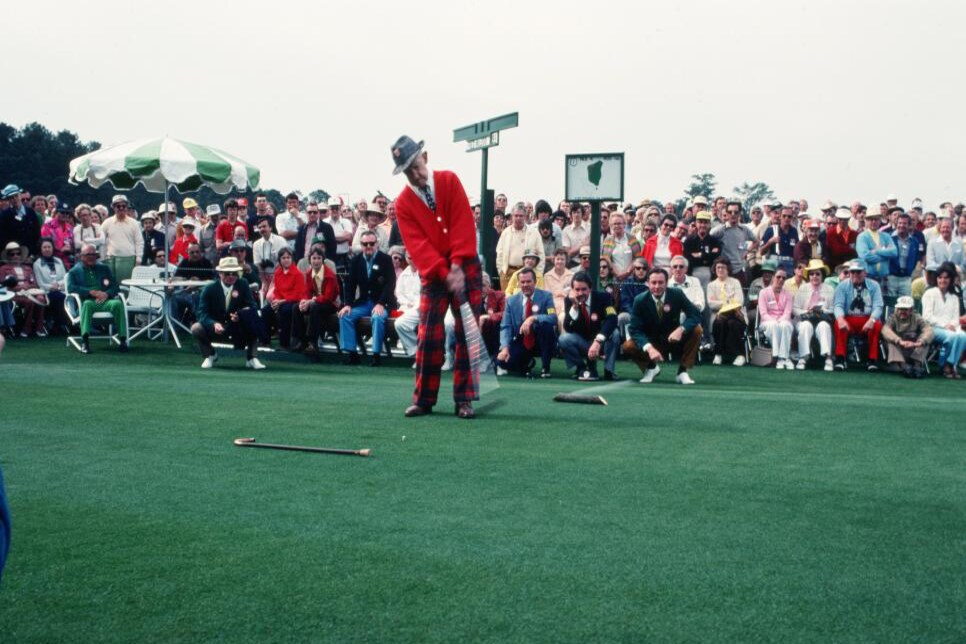 /content/dam/images/golfdigest/fullset/2022/3/bobbyjones_augustanational_red.jpg