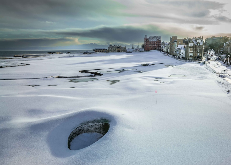 /content/dam/images/golfdigest/fullset/2022/3/firepit-scotland-from-the-sky/1-Snow_Road.jpeg