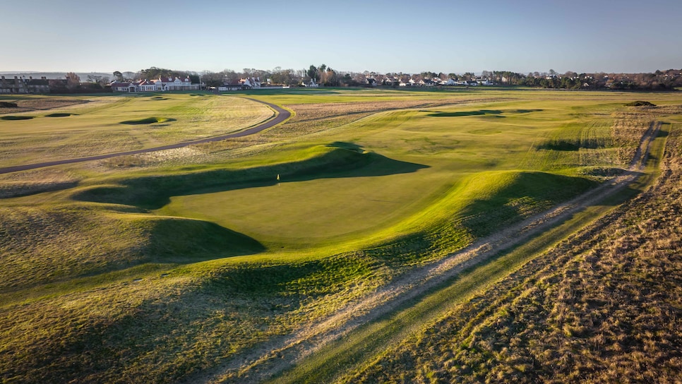 /content/dam/images/golfdigest/fullset/2022/3/firepit-scotland-from-the-sky/7-17_Muirfield.jpeg